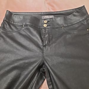 Guess Leather looking pants Size 31 Black, Skinny